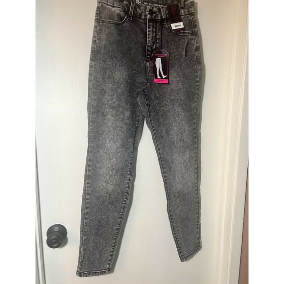 No Boundaries Juniors' High Rise Curvy Jeggings 5 New With Tags Acid Wash - Picture 3 of 6